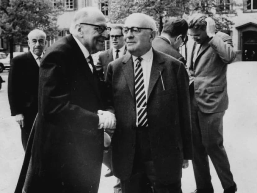 Max Horkheimer ve Theodor W. Adorno Heidelberg'de