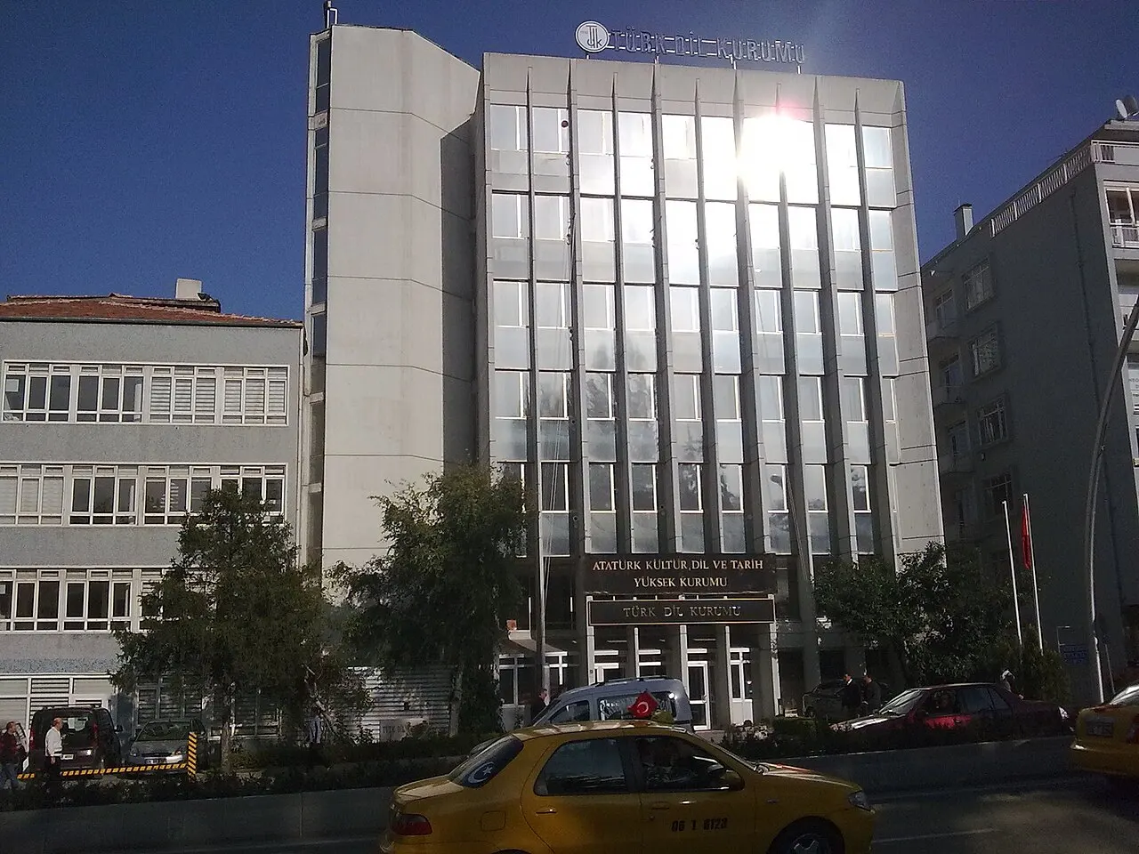 Türk Dil Kurumu Binası, Mimari